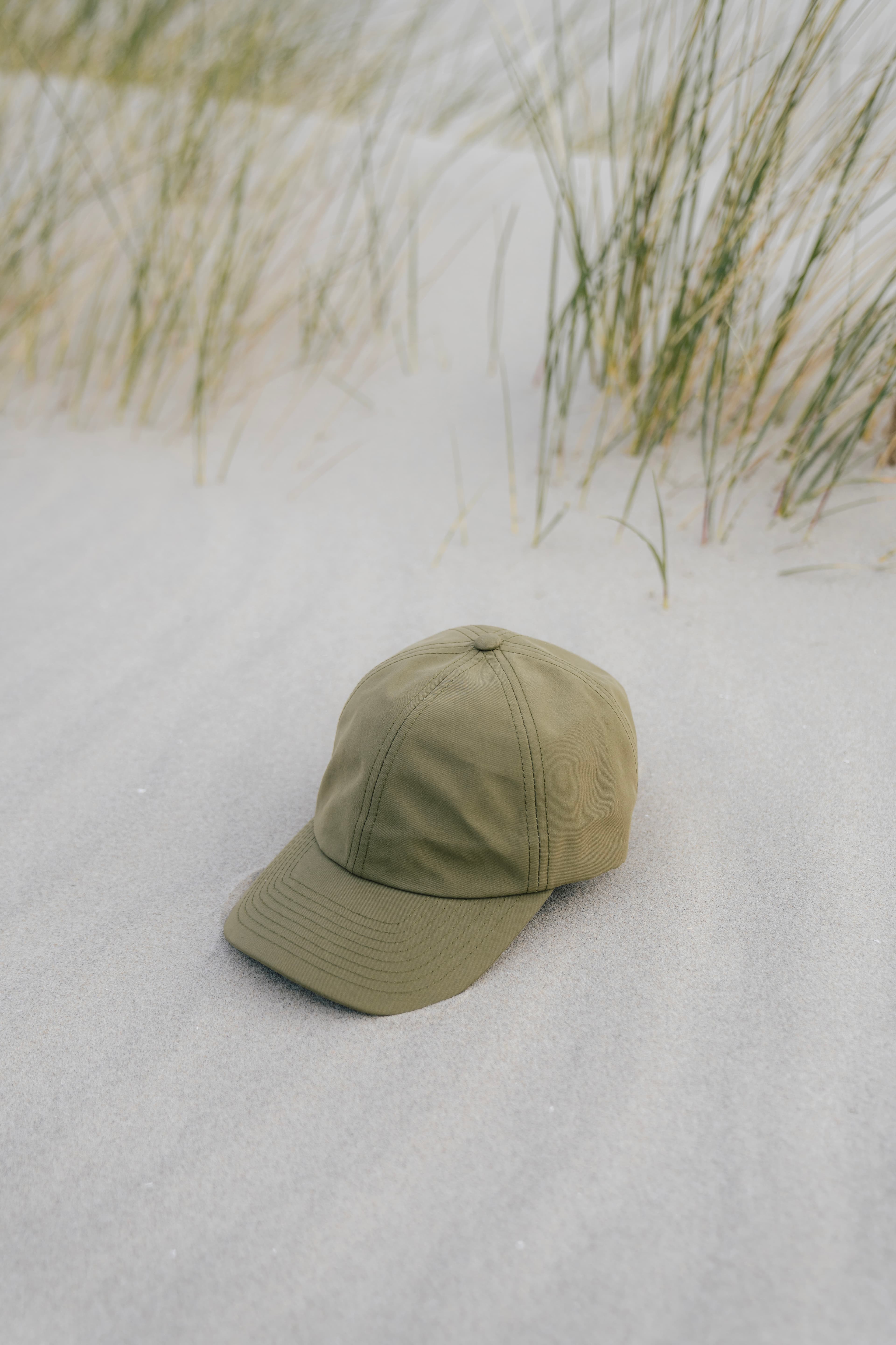 Seaqual summer cap in the sand at the beach